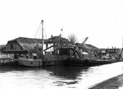 Anne - barge unloader