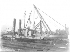 Anversoise II - barge unloading dredger