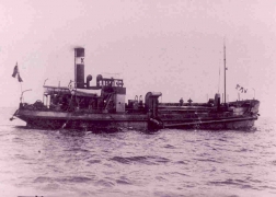 A.B. 43 - suction hopper dredger with pipe to the front